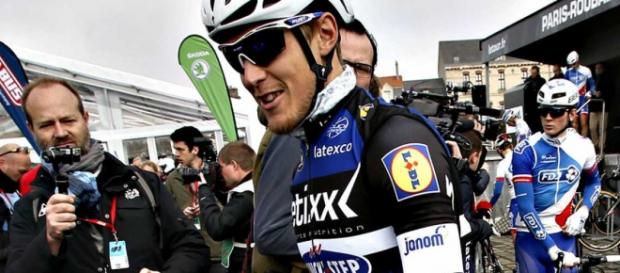 Matteo Trentin ganó la etapa 18 del Giro de Italia en una jornada dominada por los italianos Matteo Trentin ganó la etapa 18 del Giro de Italia en una jornada dominada por los italianos