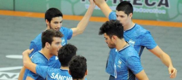 Argentina cayó con Cuba en un partidazo y se quedó con la plata en la Copa Panamericana de Mayores Argentina cayó con Cuba en un partidazo y se quedó con la plata en la Copa Panamericana de Mayores