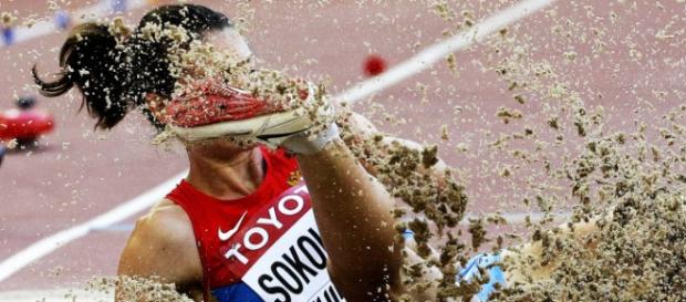 Atletas russos são suspensos da Rio 2016 por doping Atletas russos são suspensos da Rio 2016 por doping