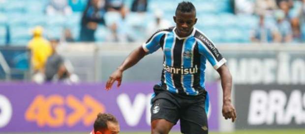 Yuri defende atualmente time grego (Foto: Grêmio FBPA/Divulgação) Yuri defende atualmente time grego (Foto: Grêmio FBPA/Divulgação)