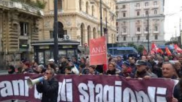 Niente da fare per l'estensione della Naspi agli stagionali