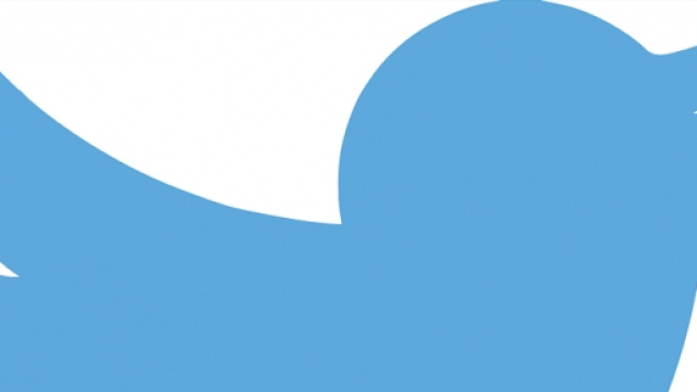 Twitter va all&rsquo;inseguimento di Facebook, lasciando pi&ugrave; margine ai suoi iscritti.