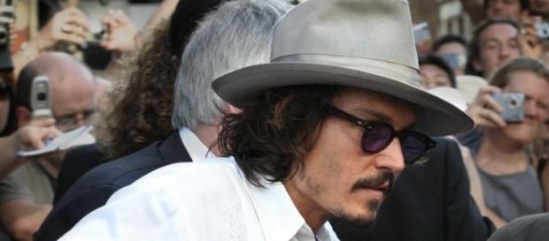 Amber Heard pidió del divorcio el pasado lunes Amber Heard pidió del divorcio el pasado lunes