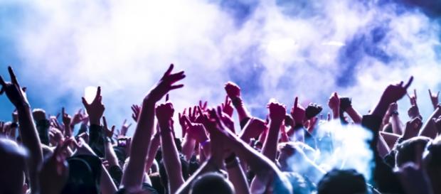 Fotolia / © DWP: Symbolbild Bühnennebel Fotolia / © DWP: Symbolbild Bühnennebel