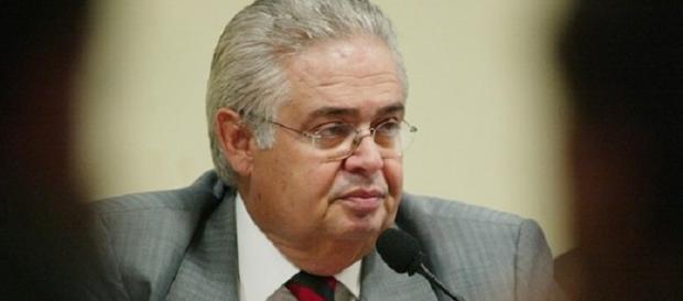 Pedro Corrêa confirma esquema de propina, desde 1970, com o Inamps. Pedro Corrêa confirma esquema de propina, desde 1970, com o Inamps.