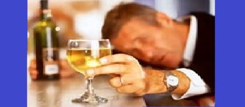 El Alcohol en exceso ocasiona Hepatitis
