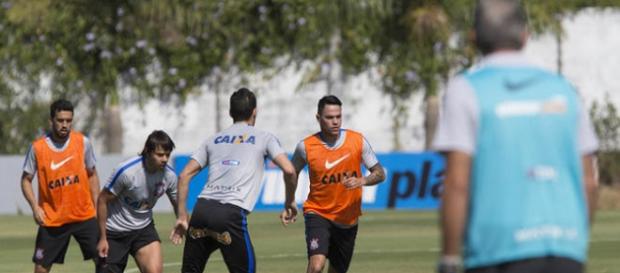 Está decidido, Giovanni Augusto vai reforçar o Corinthians Está decidido, Giovanni Augusto vai reforçar o Corinthians