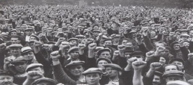 Le front populaire : un vent de liberté pour les travailleurs du pays Le front populaire : un vent de liberté pour les travailleurs du pays