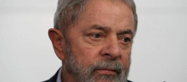 Lula poderá ser preso a qualquer momento Lula poderá ser preso a qualquer momento
