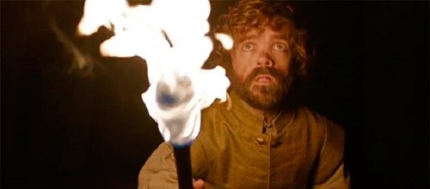 Tyrion visita a los dragones en 'Home' Tyrion visita a los dragones en 'Home'