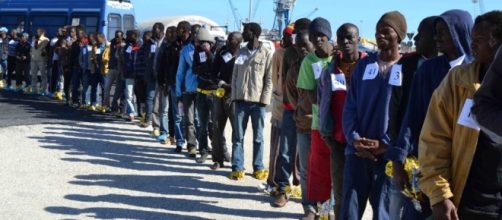 Pochi giorni fa a Cagliari sono sbarcati 387 migranti provenienti dall'Africa.