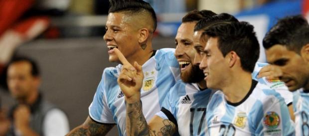Seleção Argentina goleia e se classifica para as quartas de final da Copa América Seleção Argentina goleia e se classifica para as quartas de final da Copa América