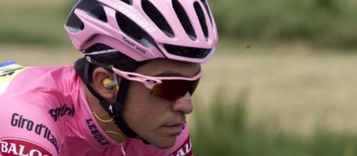 Alberto Contador in rosa - Foto Ansa/Peri