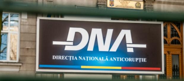 DNA loveşte din nou în medici. DNA loveşte din nou în medici.