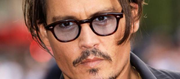 Johnny Depp manipolato da Amber Heard: 'lo sapevamo' Johnny Depp manipolato da Amber Heard: 'lo sapevamo'
