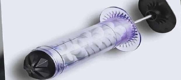 La jeringa contine almohadillas de celulosa TomoNews La jeringa contine almohadillas de celulosa TomoNews
