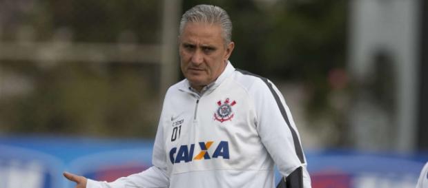 Tite pediu e a diretoria corintiana trata as negociações com urgência Tite pediu e a diretoria corintiana trata as negociações com urgência
