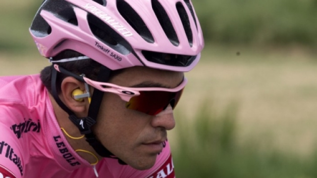 Alberto Contador in rosa - Foto Ansa/Peri