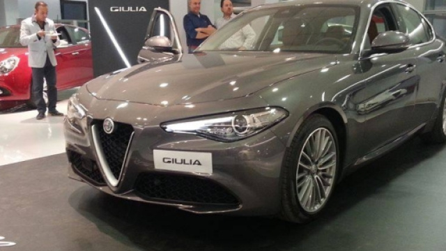 Alfa Romeo Giulia 2.2 jtdm 180 cv alla Concessionaria Alfa Romeo Fratelli Girelli di Sona in provincia di Verona, foto Augusto Pietropoli.