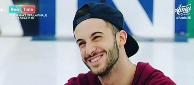 Andreas Muller torna ad Amici dopo l'infortunio. Andreas Muller torna ad Amici dopo l'infortunio.
