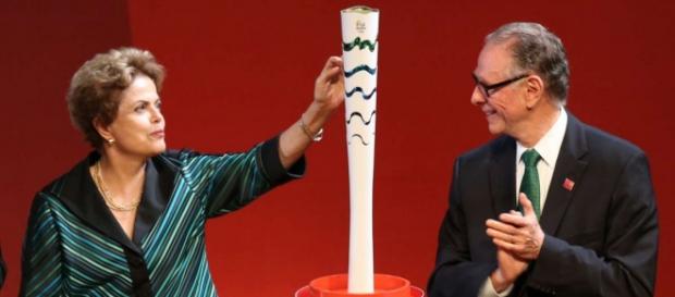 Dilma acredita no sucesso das Olímpiadas. Dilma acredita no sucesso das Olímpiadas.