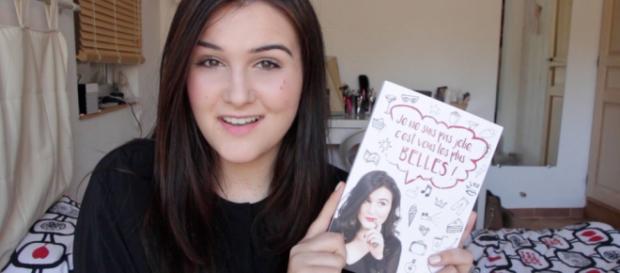 La youtubeuse Jenesuispasjolie sort son livre le 18 mai. La youtubeuse Jenesuispasjolie sort son livre le 18 mai.