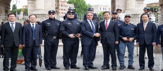 Polizia cinese in Italia per un progetto sperimentale Polizia cinese in Italia per un progetto sperimentale