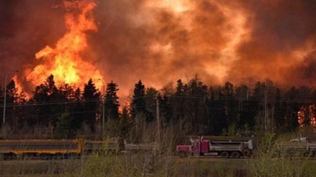 Allarme incendi in Alberta, Canada