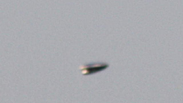 Ufo ad Antalya in Turchia avvistato da un testimone all'uscita di un hotel.