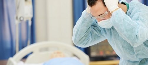 Negli Stati Uniti, gli errori medici sono la TERZA causa di morte, dopo problemi cardiaci e cancro