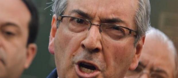 Liminar afasta Cunha da Câmara Liminar afasta Cunha da Câmara