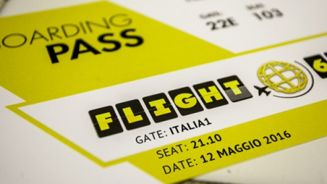 Flight 616, adventure dating condotto da Paola Barale