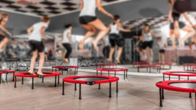 saltando sul trampolino si accelera il metabolismo