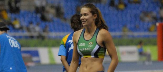 Fabiana Murer é esperança brasileira de medalha olímpica no salto com vara Fabiana Murer é esperança brasileira de medalha olímpica no salto com vara