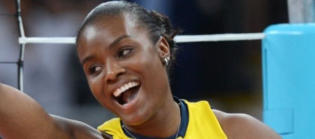 Jogadora de vôlei da seleção brasileira carregará a tocha olímpica. Jogadora de vôlei da seleção brasileira carregará a tocha olímpica.