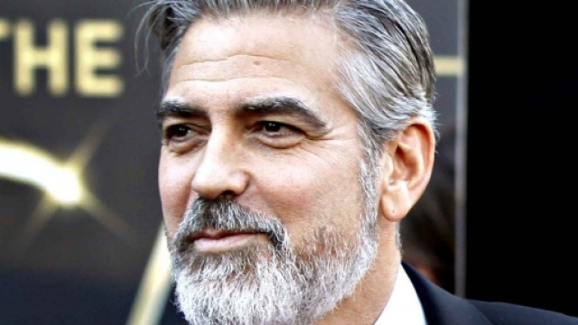 Il cinquantacinquenne attore George Clooney