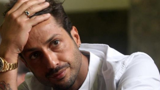 Video trash di Corona dal dentista