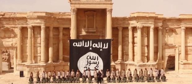 Esecuzioni a Palmyra per mano dei miliziani. Esecuzioni a Palmyra per mano dei miliziani.