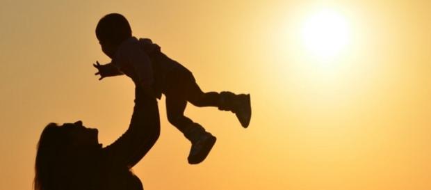 Frasi divertenti per la mamma e auguri spiritosi Frasi divertenti per la mamma e auguri spiritosi