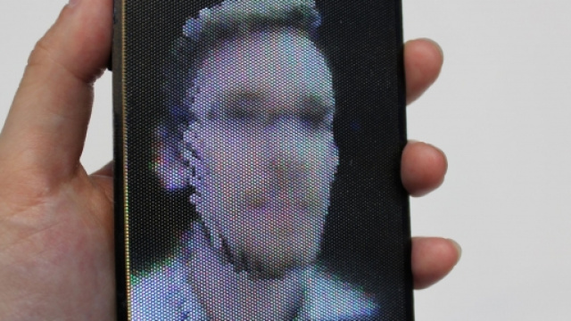 Le immagini 3D sullo smartphone HoloFlex