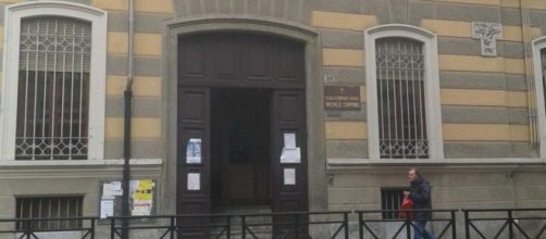 La scuola di Torino che abolisce la festa della mamma