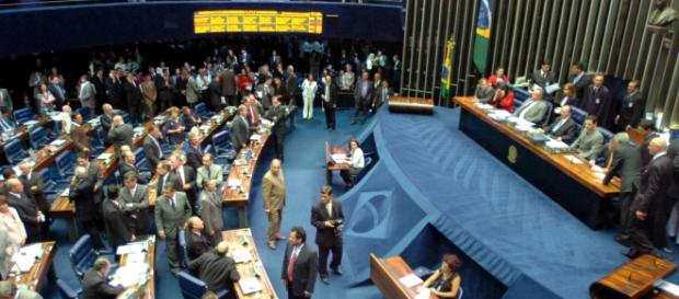 Destino de Dilma está nas mãos do Senado Federal Destino de Dilma está nas mãos do Senado Federal
