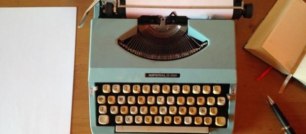 Noite Nacional da Poesia incentiva a produção de poemas por escritores brasileiros Noite Nacional da Poesia incentiva a produção de poemas por escritores brasileiros