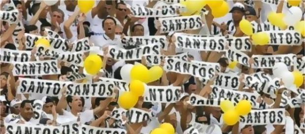 Torcida comemora na Vila Belmiro Torcida comemora na Vila Belmiro
