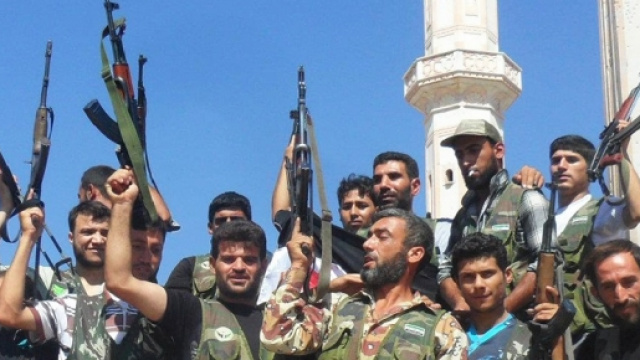 Un gruppo armato di ribelli siriani
