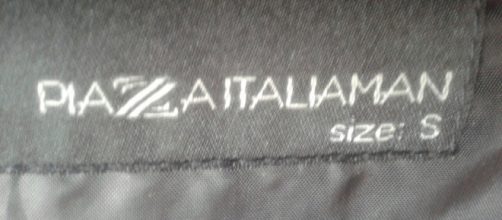 Il noto Logo dell'azienda italiana 'Piazza Italia'