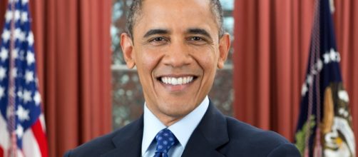 Official photo of Barack Obama (Wikipedia)