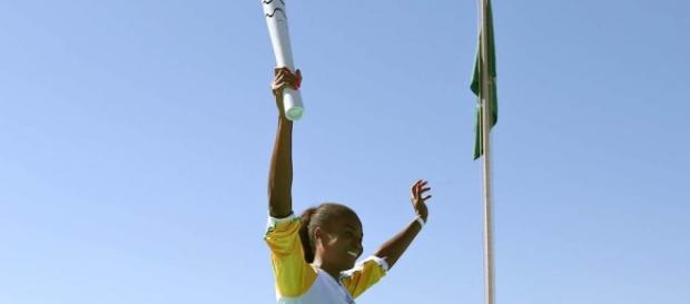 Fabiana faz sucesso dentro e fora das quadras. Fabiana faz sucesso dentro e fora das quadras.