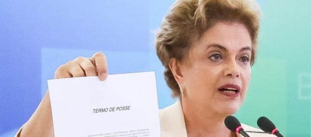 Impeachment de Dilma é anulado Impeachment de Dilma é anulado
