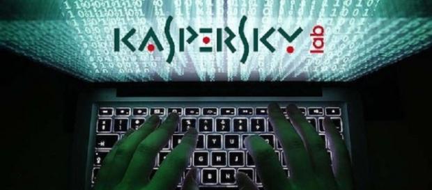 O vírus pode entrar em seu computador e roubar todos seus dados O vírus pode entrar em seu computador e roubar todos seus dados